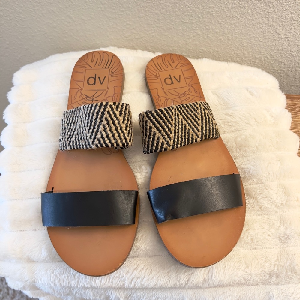 DV by Dolce Vita Sandal